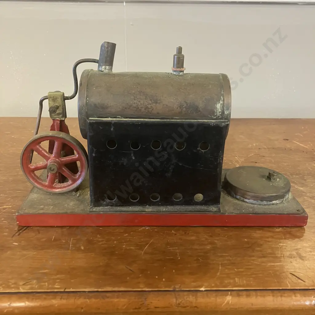 Vintage Model Stationary Steam Engine. H15 W25.5 D9.5cm Image 1++