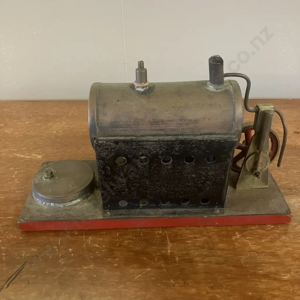 Vintage Model Stationary Steam Engine. H15 W25.5 D9.5cm Image 1++