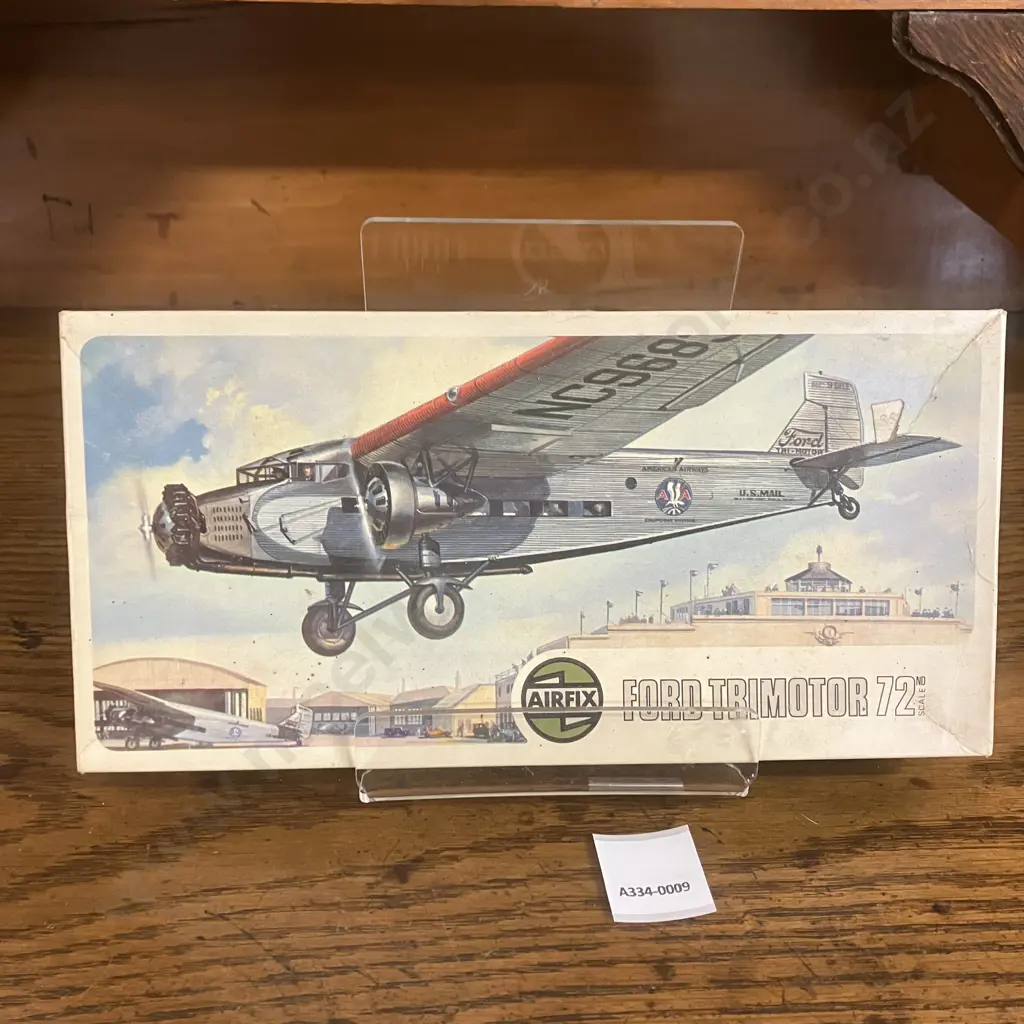 Vintage Airfix Ford Trimotor 1/72 Scale Model Kit, Series 4, No. 04009-9 - England 1973 (Open Box) Image 1++