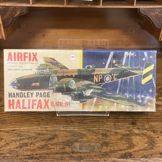Vintage Airfix Handley Page Halifax B.MK.III, 1/72 Scale Model Kit, Series 5, No.584 - England 1961 (Open Box)