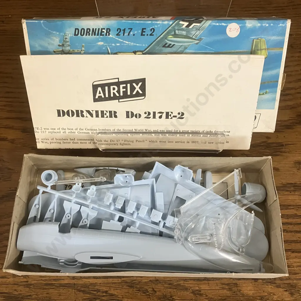 Vintage Airfix Junkers Ju 88 A-4 #387 1964 & Dornier 217. E.2 #383 1963 1/72 Scale Series 3 Model Kits  - England 1964 Image 1++