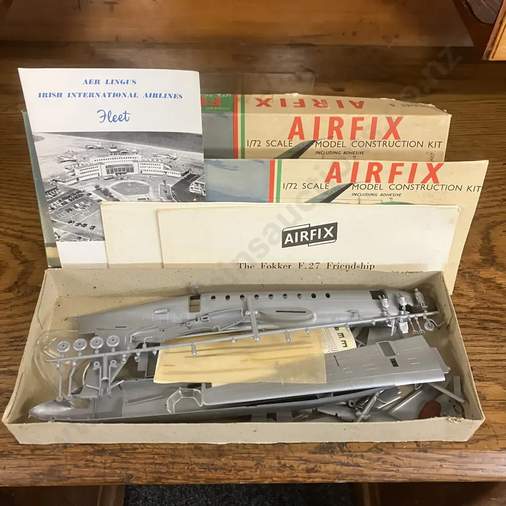 Vintage Airfix Fokker F.27. Friendship, 1/72 Scale Model Kit, Series 5, No.583 - England 1960 (Open Box) Image 1++