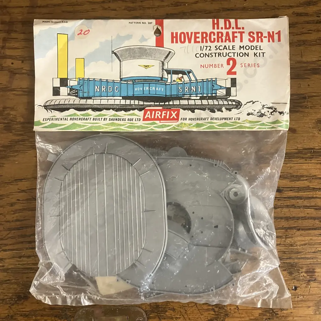 Rare Collectable Airfix H.D.L. Hovercraft SR-N1 Series 2 Kit, 1/72 scale, Pattern 287. Factory Bagged - England 1960 Image 1++