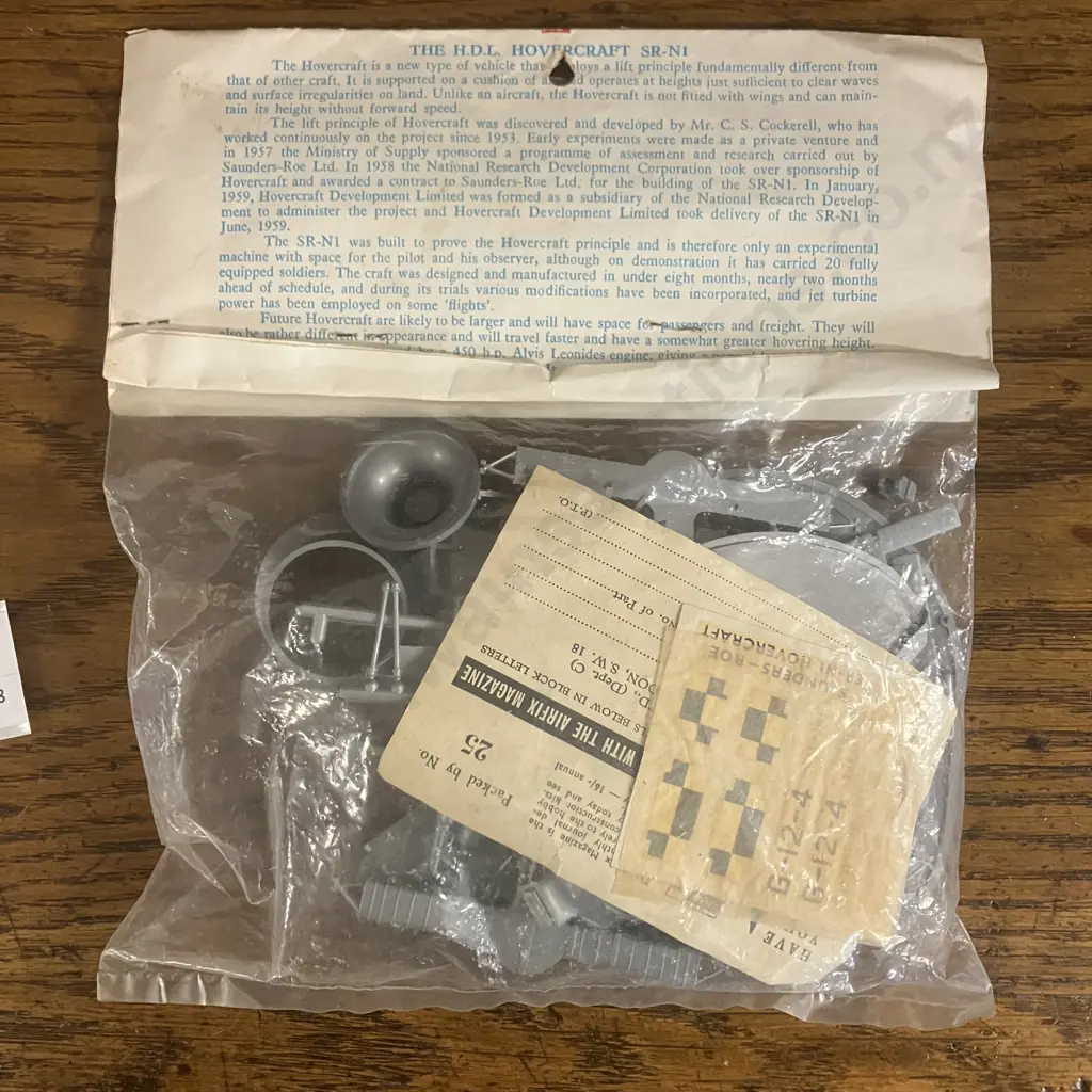 Rare Collectable Airfix H.D.L. Hovercraft SR-N1 Series 2 Kit, 1/72 scale, Pattern 287. Factory Bagged - England 1960 Image 1++