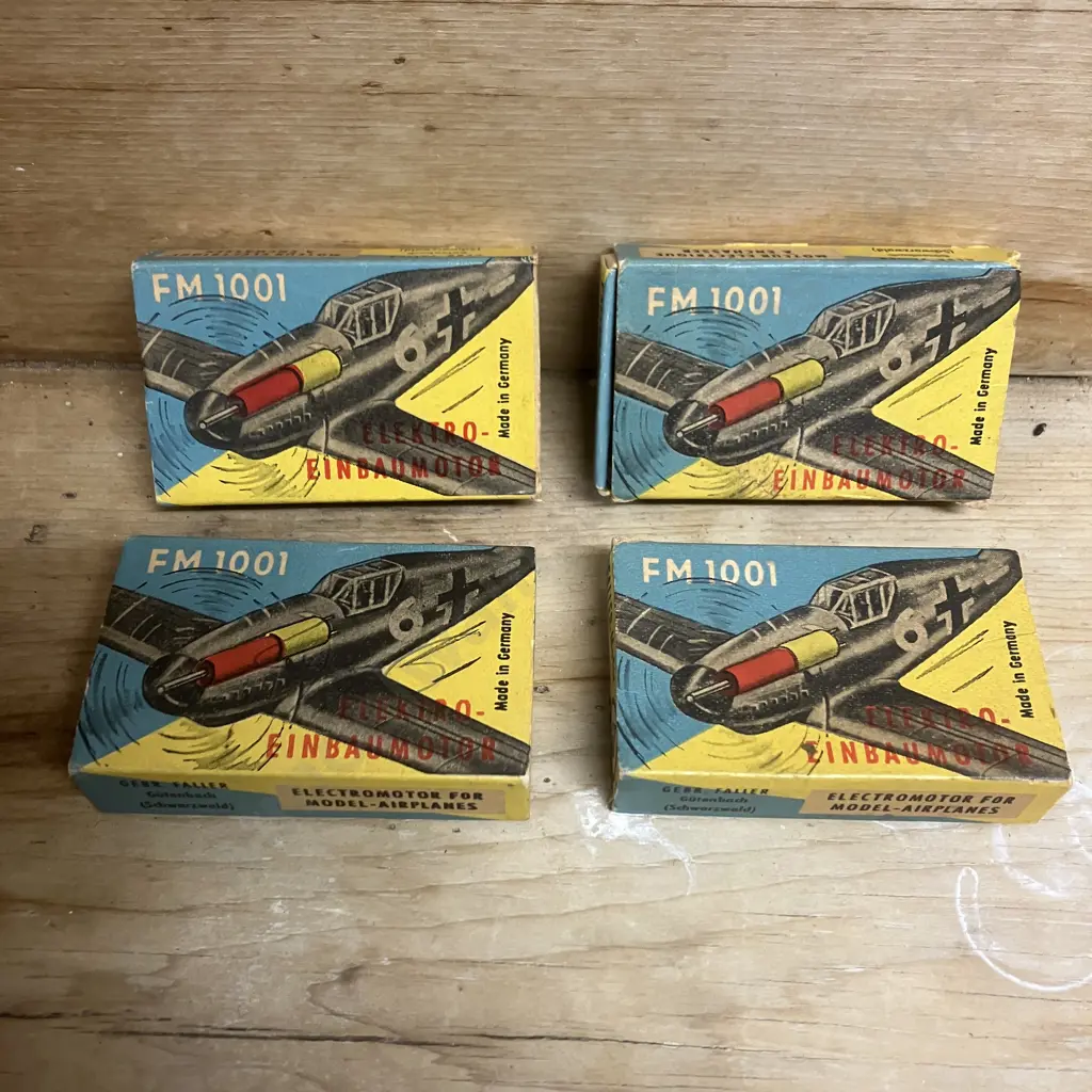 Lot of Four Elektro-Einbaumotor Electromotor for Model-Airplanes - Faller | No. FM 1001, Made In Germany, Vintage 1950's Image 1++