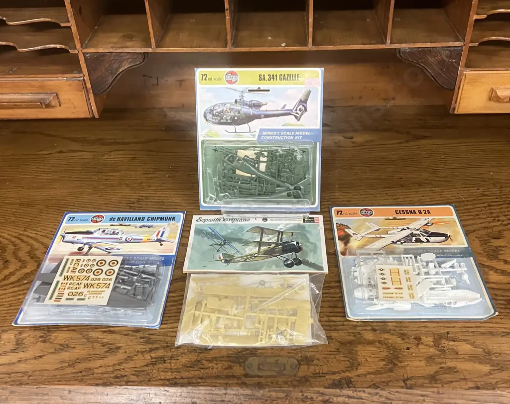 Vintage Airfix 1/72 Series 1 Blister Packs x 3 - SA.341 Gazelle, Cessna 0-2A, de Havilland Chipmunk Image 1++