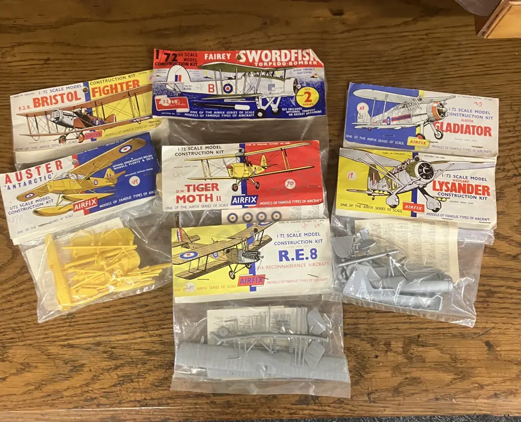 Vintage Airfix 1/72 Scale Model Kits x 7 In Hanging Bags Image 1++