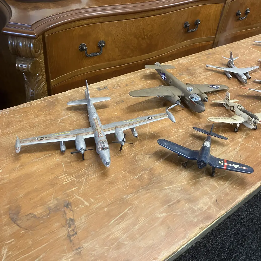 Assorted USAF Aircraft Models (Some As Found) Image 1++