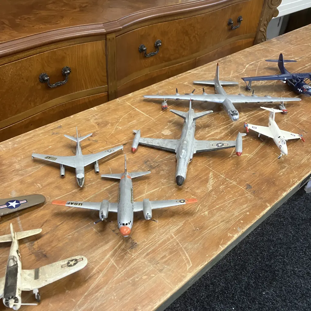 Assorted USAF Aircraft Models (Some As Found) Image 1++