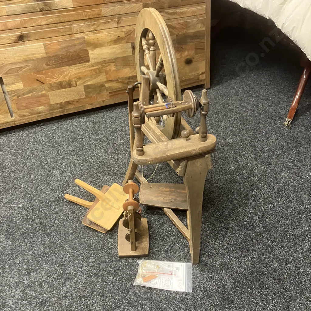Ashford Traditional Spinning Wheel - Single Drive With Lazy Kate, Maintenance Kit, Carding Brushes. 56cm Wheel Image 1++