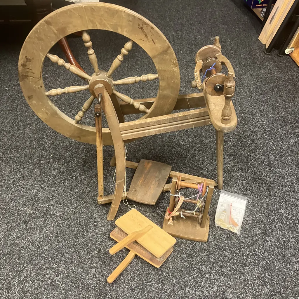 Ashford Traditional Spinning Wheel - Single Drive With Lazy Kate, Maintenance Kit, Carding Brushes. 56cm Wheel Image 1++