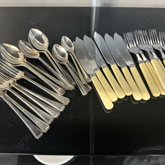 Sheffield Cutlery & Fish Cutlery Set
