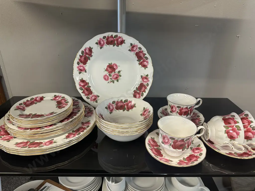 Queen Anne Bone China 'Margaret Rose' Dinnerware Pattern #B39.4 Image 1++