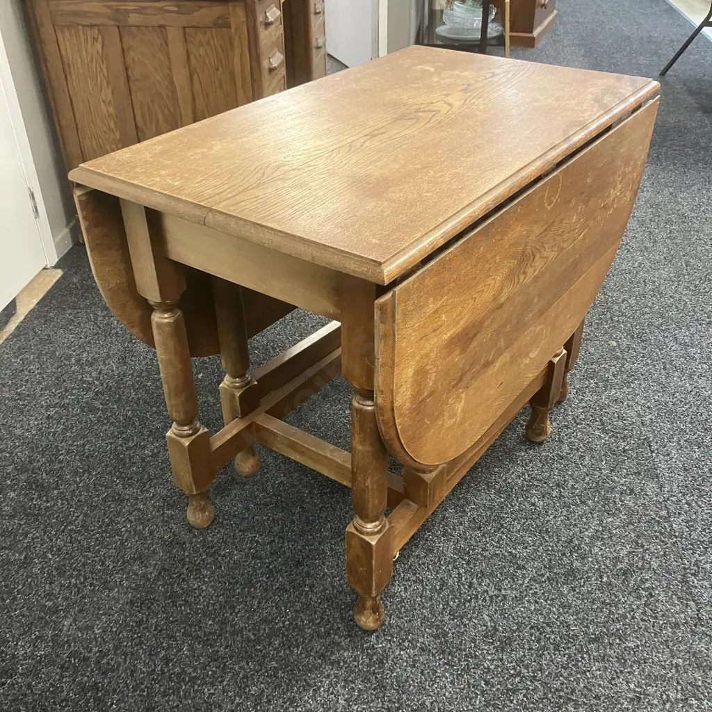 Vintage Oak Folding Gateleg Table. W92 D56 to 135cm Image 1++