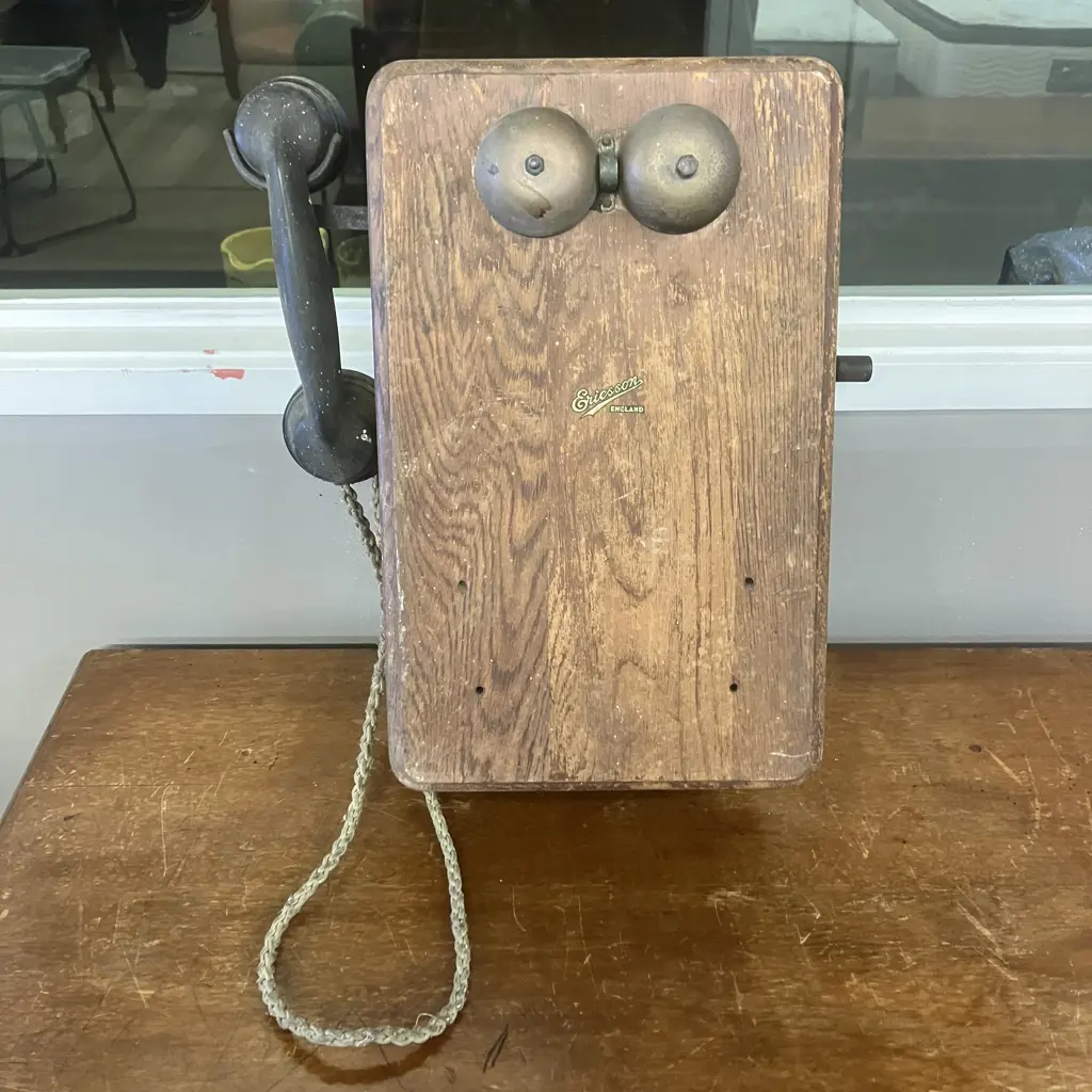 1930's Ericsson (England) Magneto Wall Telephone, Oak Case, Moulded Bakelite Handset Image 1++