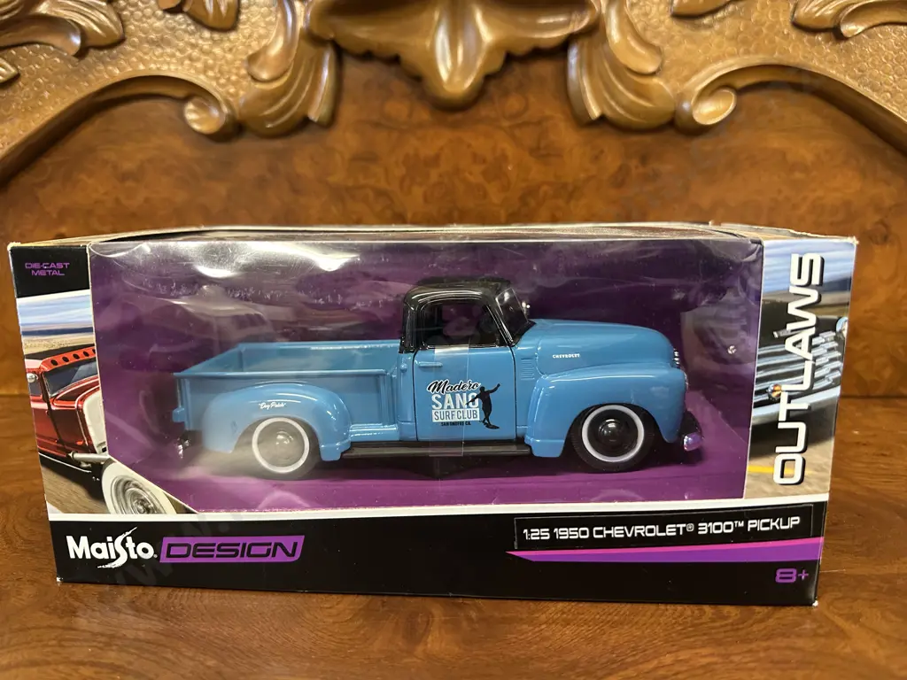 Maisto Design 1:25  1950 Chevrolet 3100 Pick Up  Image 1++