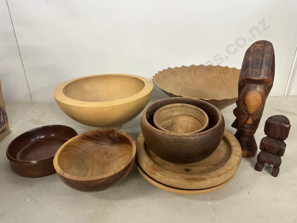 Assorted Vintage Woodenware Items Image 1++