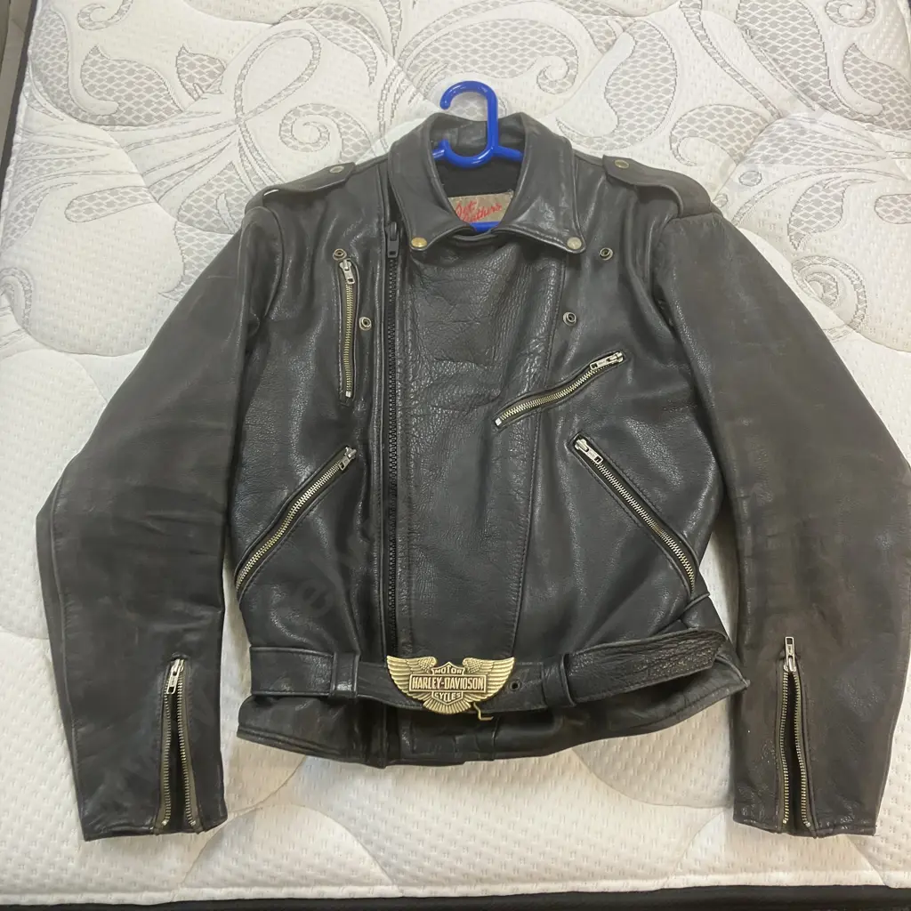 New Zealand Made Jet Leather Genuine Cowhide Black Leather Mens Jacket With Brass Harley Davidson Buckle - Size M Image 1++