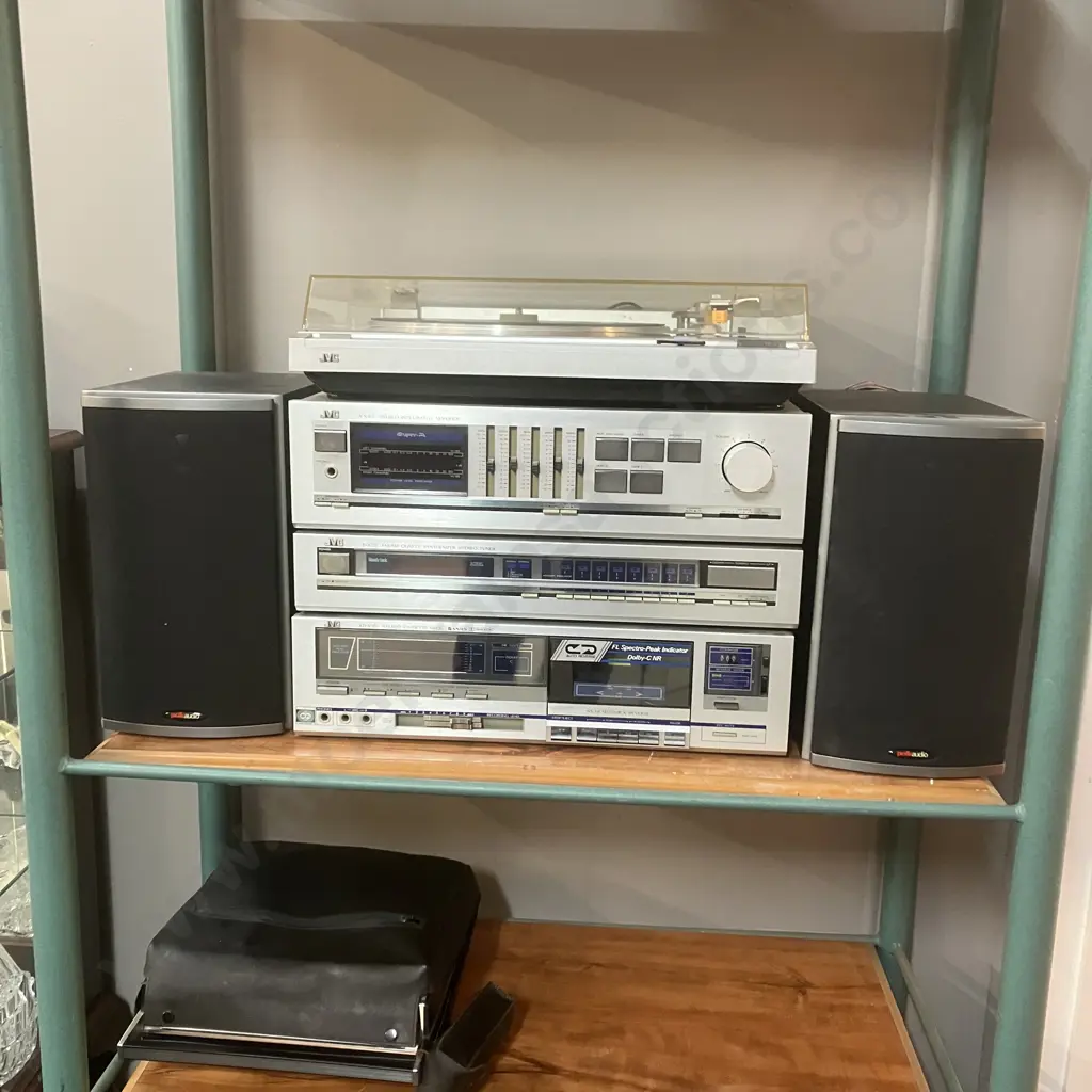 JVC Stereo With QL-A200 Turntable, A-X40 Amplifier Seperate Component Stereo With Polk Audio RTi4 Bookshelf Speakers Image 1++