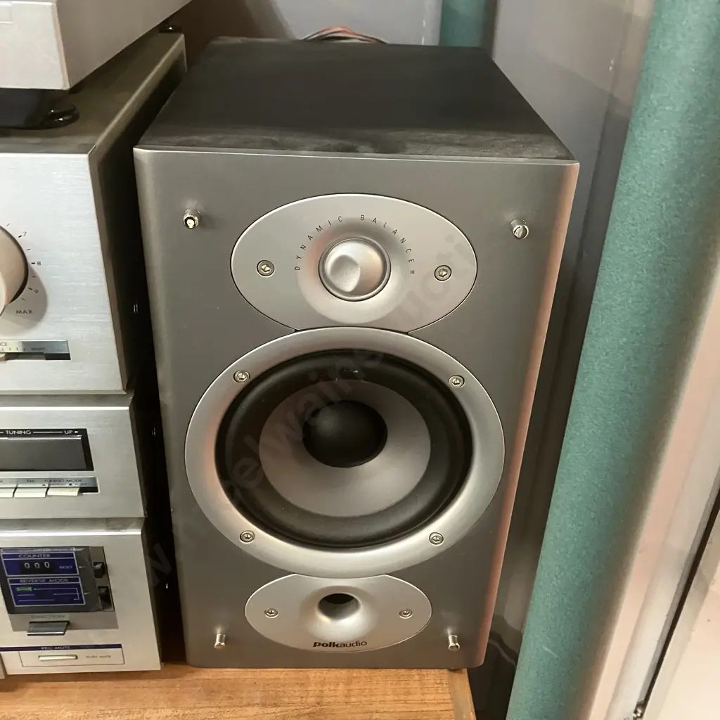 JVC Stereo With QL-A200 Turntable, A-X40 Amplifier Seperate Component Stereo With Polk Audio RTi4 Bookshelf Speakers Image 1++
