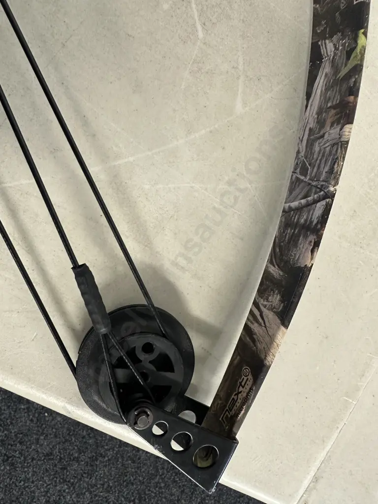 Poelang Archery Compound Bow Camo Pattern L81cm. Image 1++