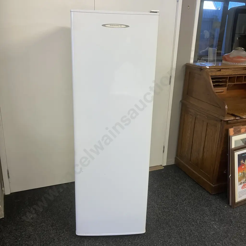 Kelvinator C270 Refrigerator #NFR104826R Image 1++