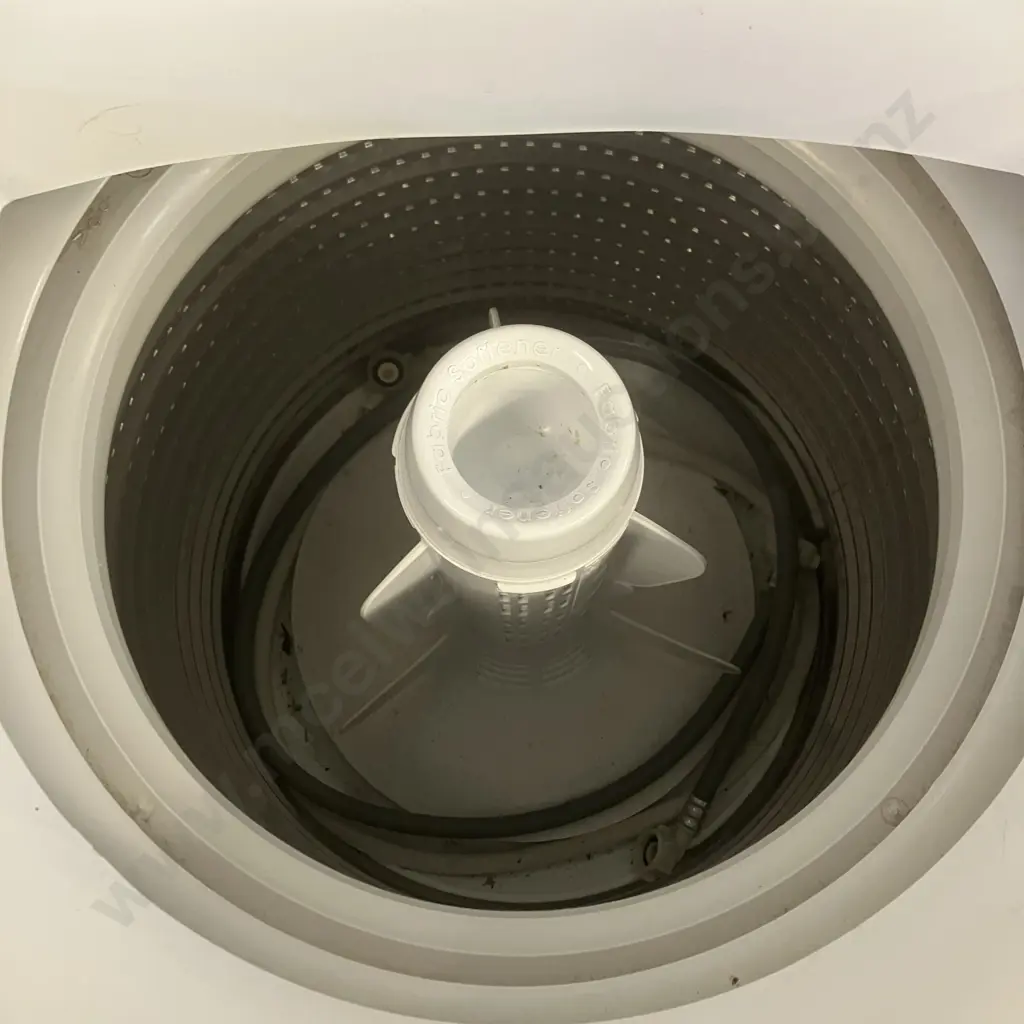 Fisher & Paykel 5.5Kg Top Loader Washing Machine Model MW512NZ, #RIN518612 Image 1++