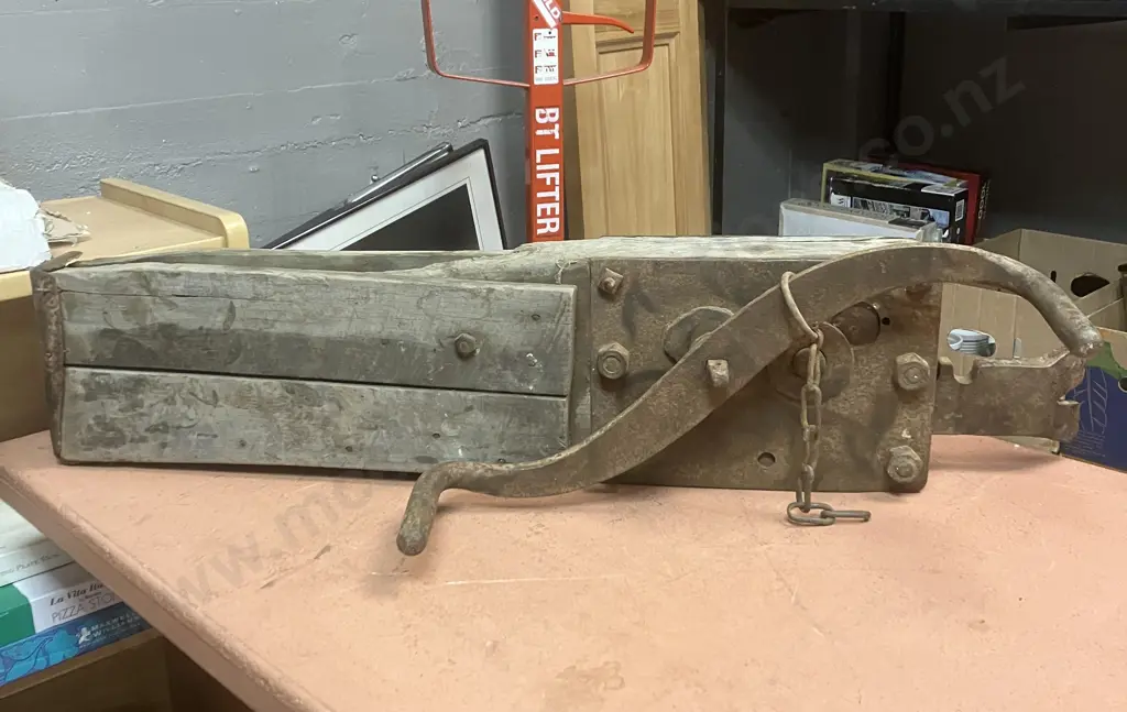 Antique New Zealand Timber Jack - 1800's Image 1++