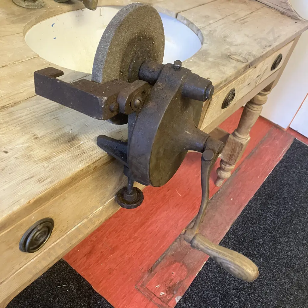 Vintage Clamp On Hand Bench Grinder Image 1++