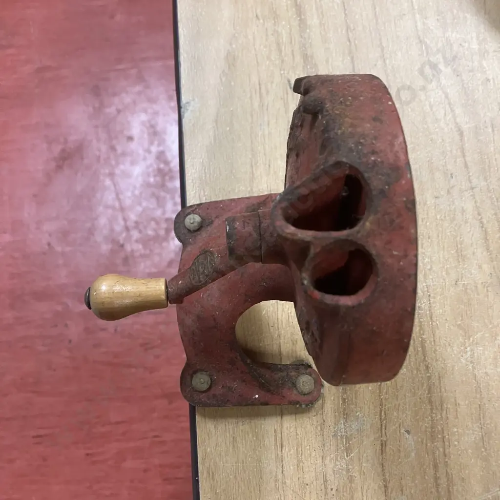 Vintage Red Spong and Co - England No. 103 Bean Slicer Image 1++