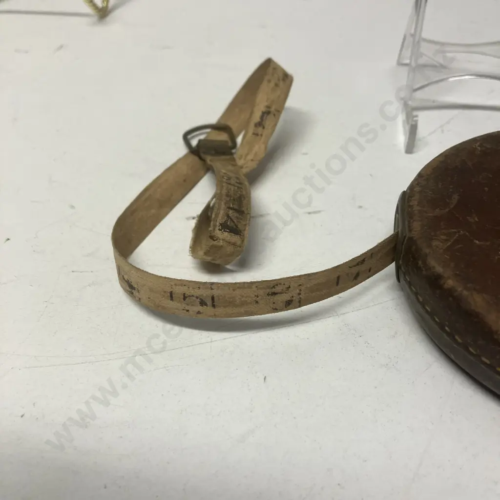 Chesterman 66ft Leather Tape Measure Image 1++