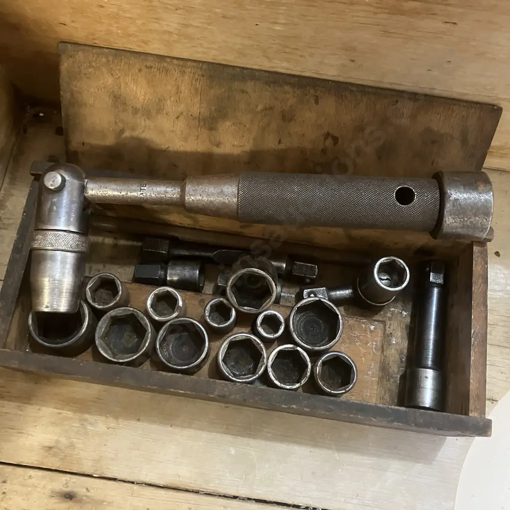 Antique Socket Ratchet Wrench With Assorted Sockets Etc Image 1++