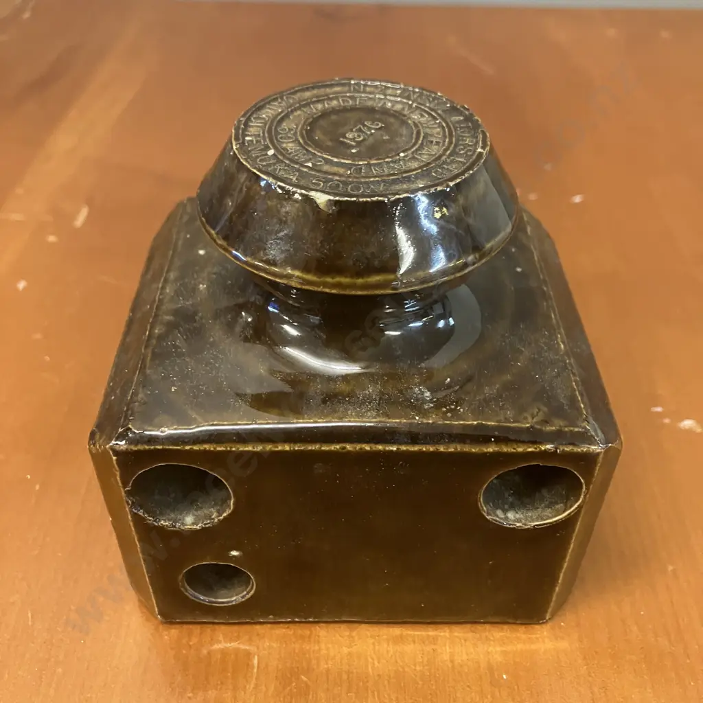 Collectable NZ Insulators Ltd Temuka Brown Glazed Insulator Stamped 1976 Image 1++