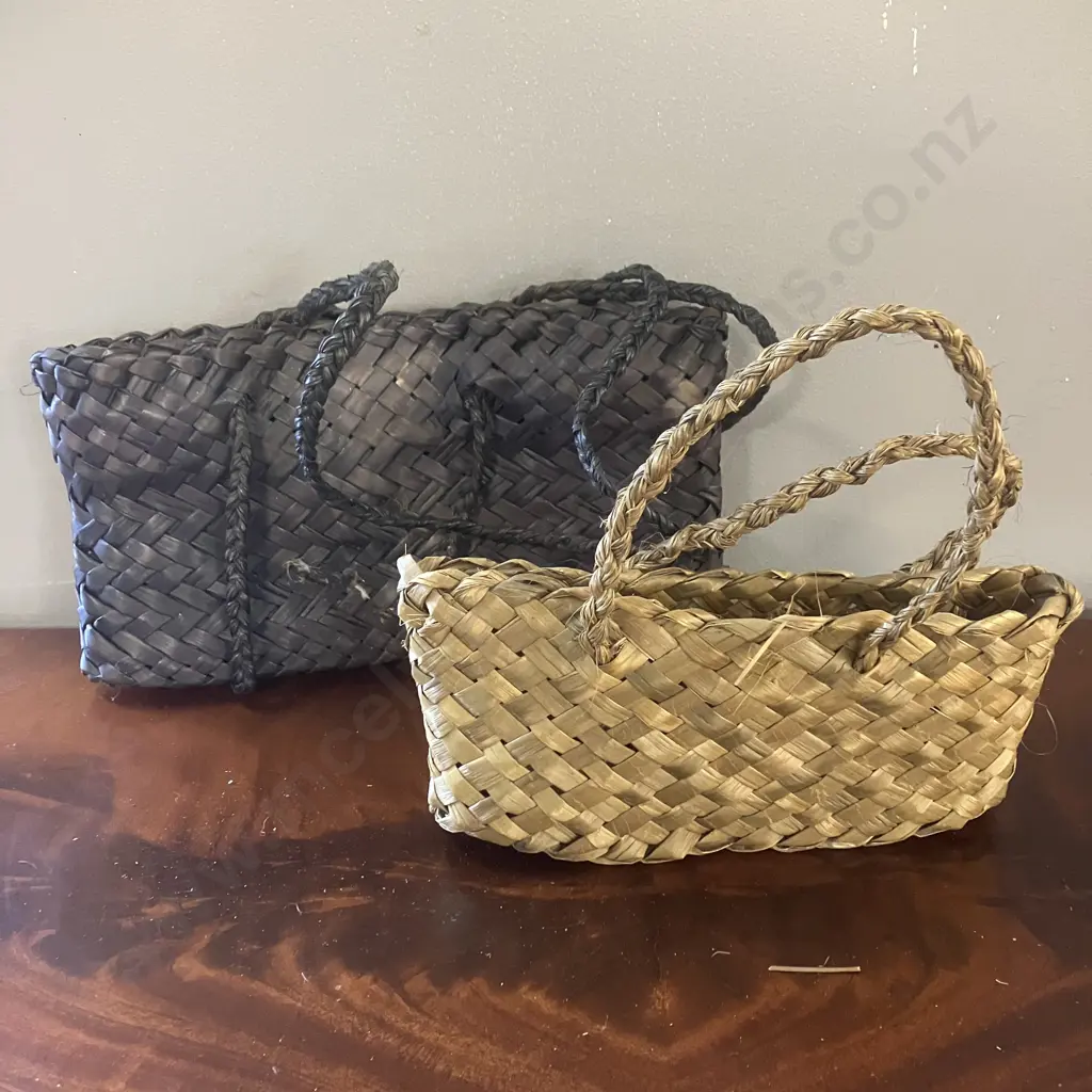 Pair of Vintage Small Flax Bags Image 1++