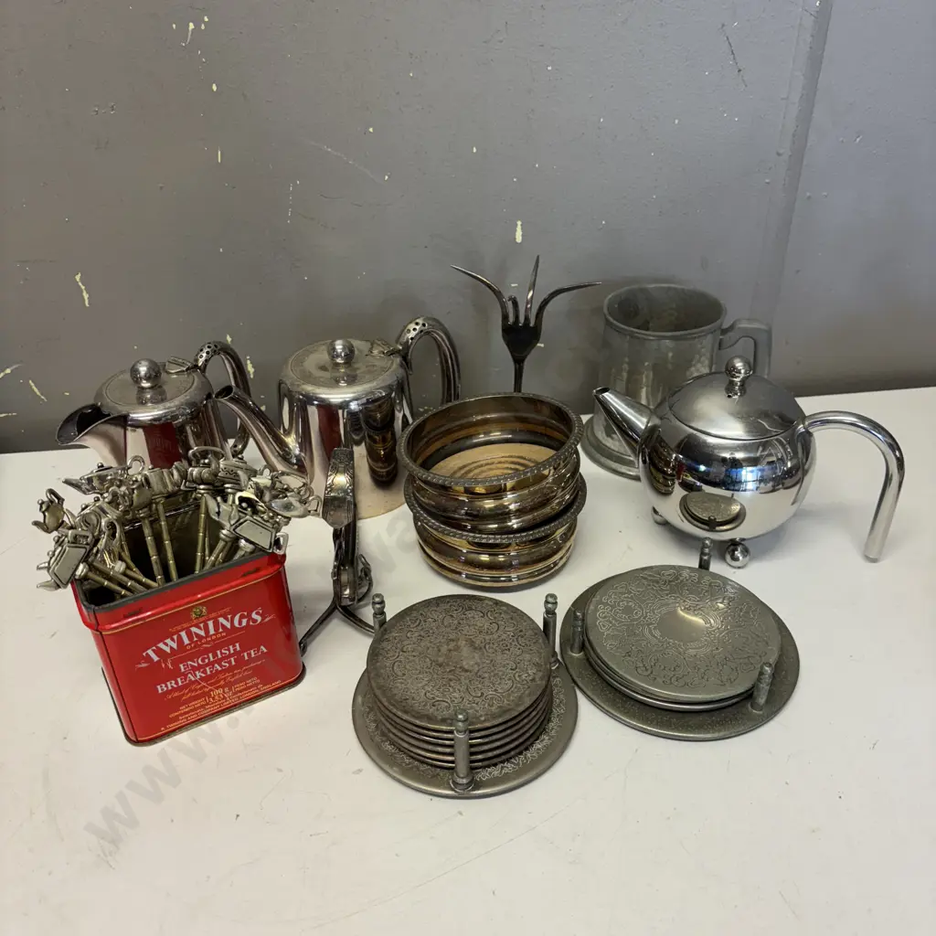 Assorted Silverplate incl Walker and Hall Image 1++