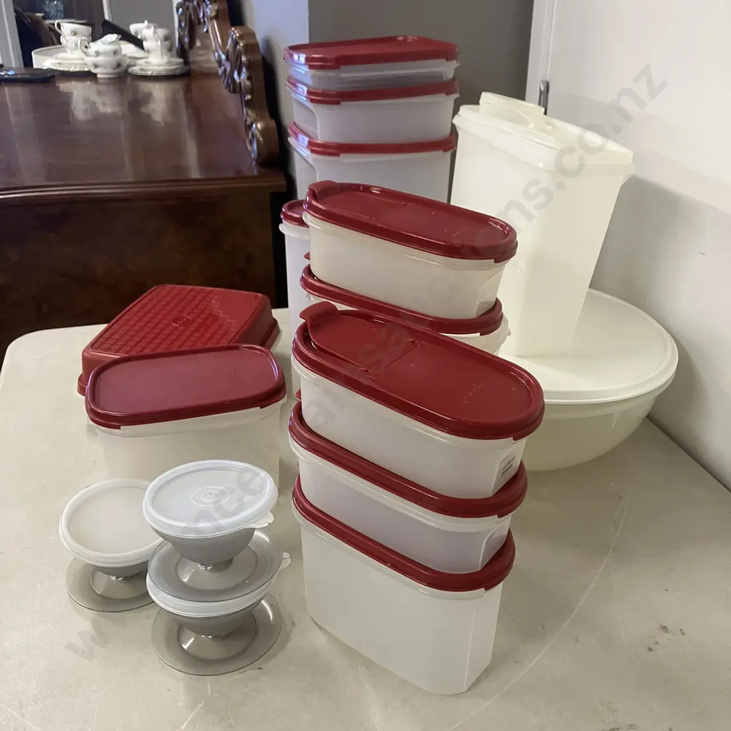 Box Lot Assorted Tupperware With Lids Image 1++