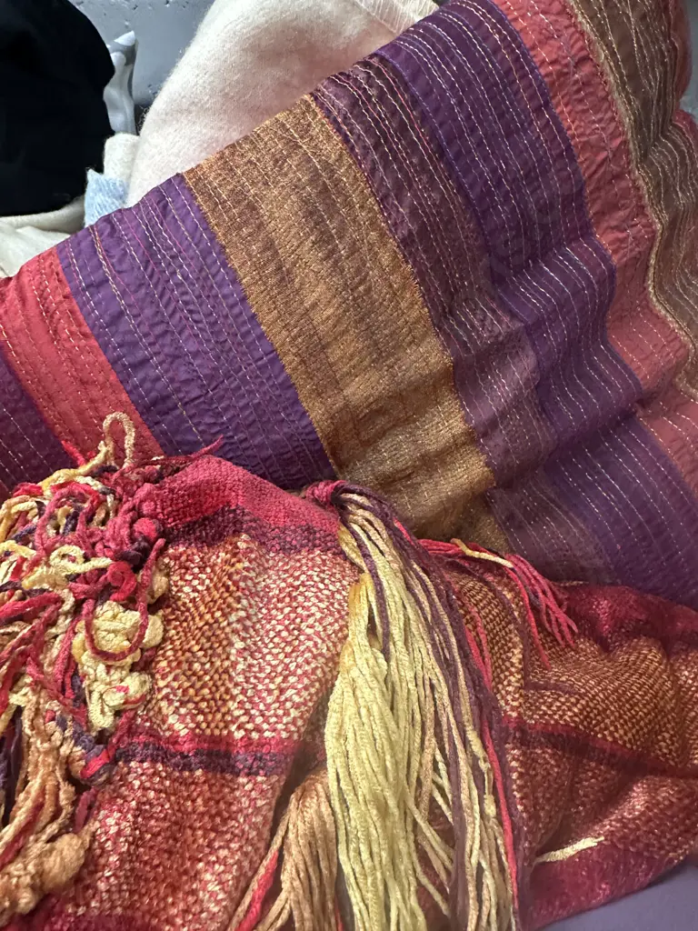 Two Boxes Of Assorted Linen Items Including Cushion, Throws Etc Image 1++