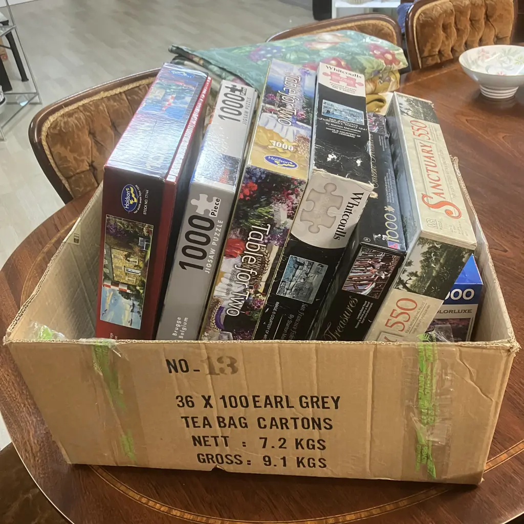 Box Lot Assorted Jigsaw Puzzles Image 1++