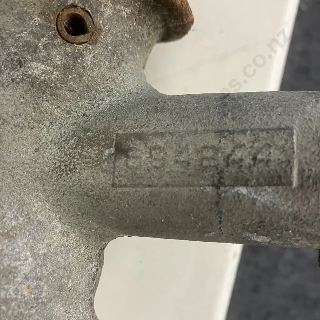 Trojan Override Hydraulic Trailer Coupling - 2000kg Image 1++