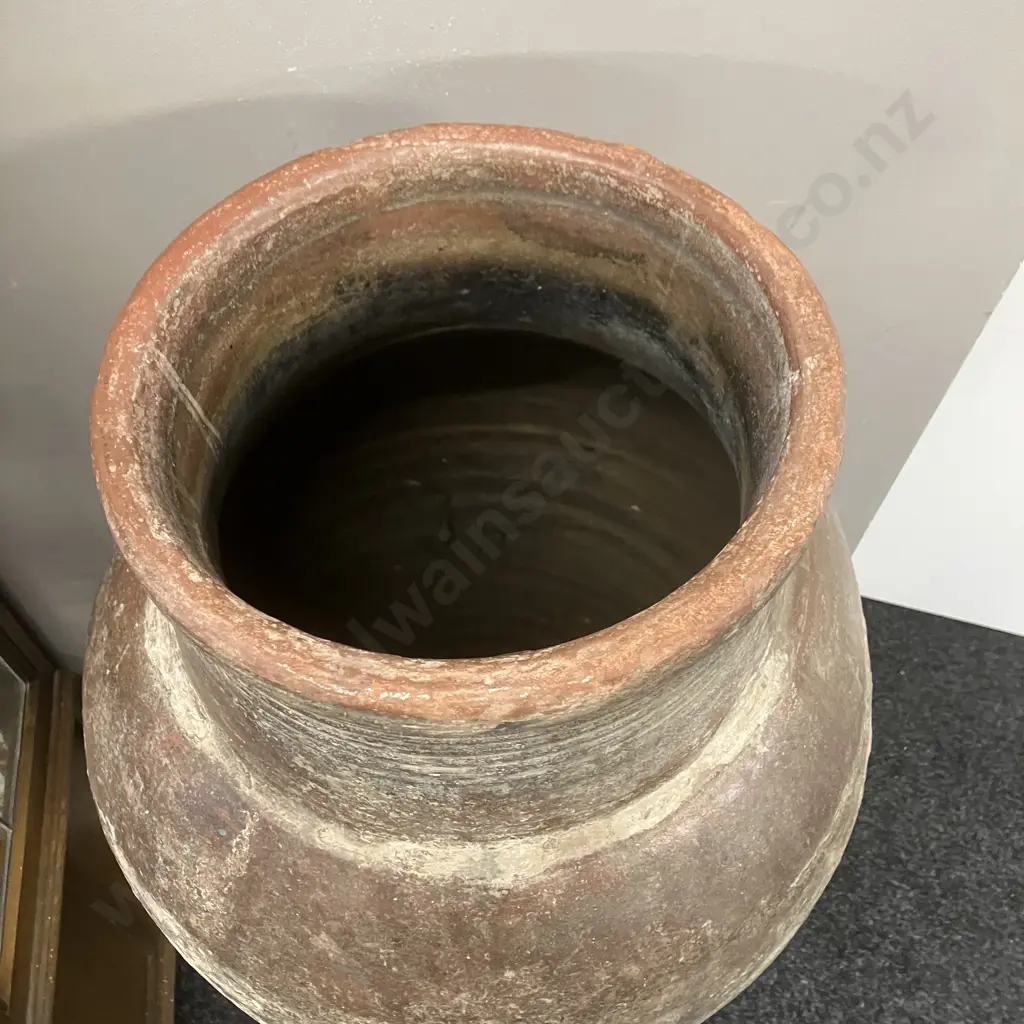 Antique Egyptian Water Storage Pot With Metal Stand. H130cm Image 1++