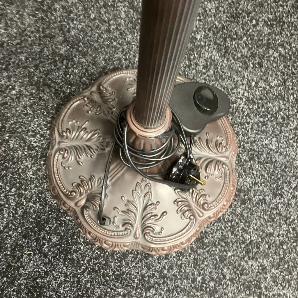 Antique Style Floor Lamp With Stained Glass Leadlight Shade. H1.78cm Image 1++