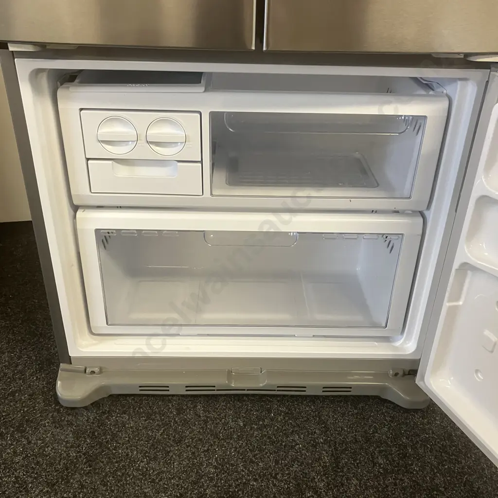 Samsung 533Litre French Door Fridge Freezer In EZ Clean Steel, Model SRF533DLS Image 1++