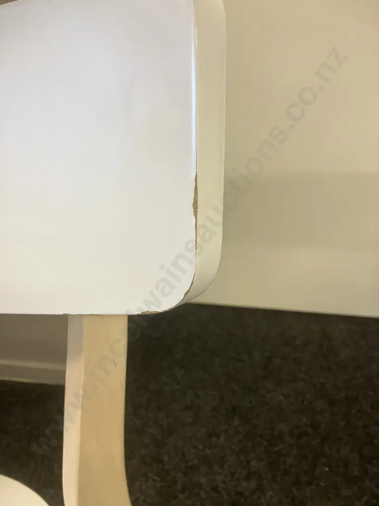 Small White Dining Table With 2 Chairs Image 1++