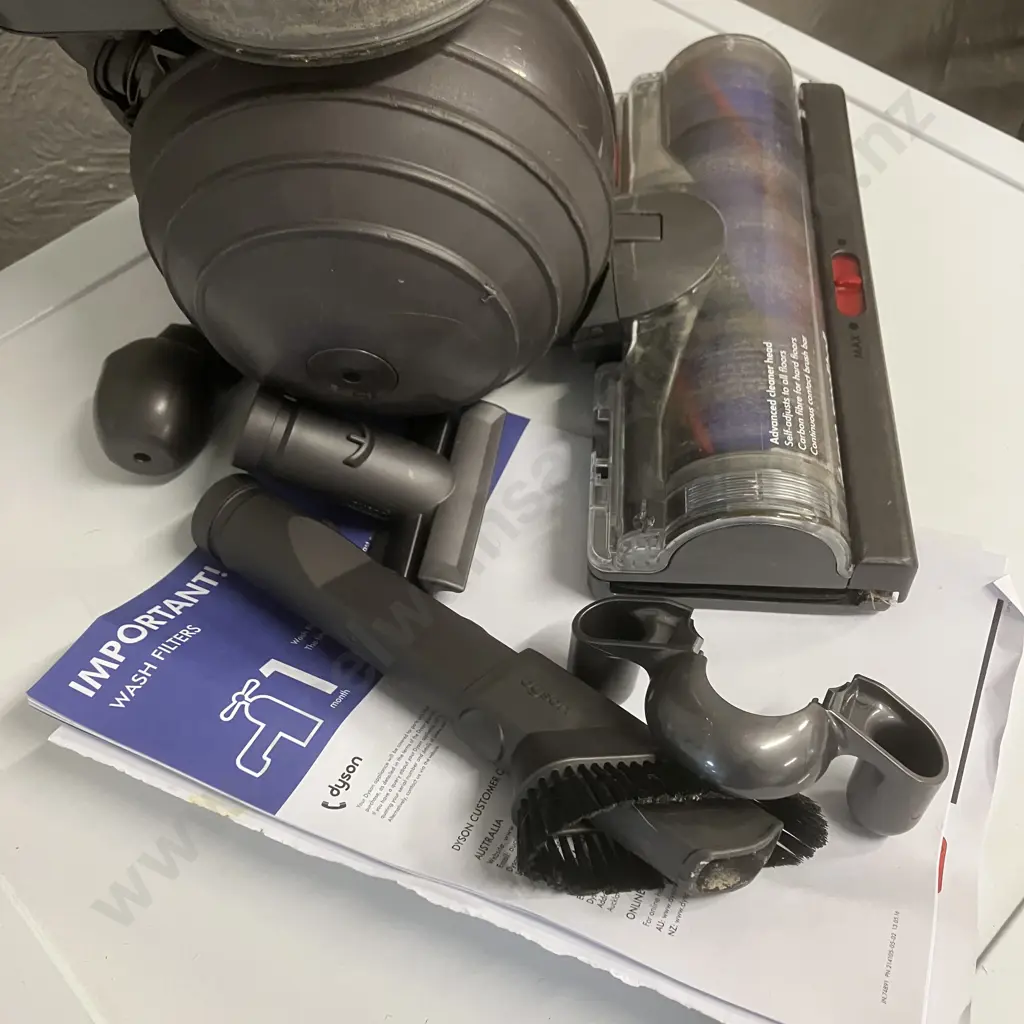 Dyson UP15 Smallball Upright Vacuum Image 1++