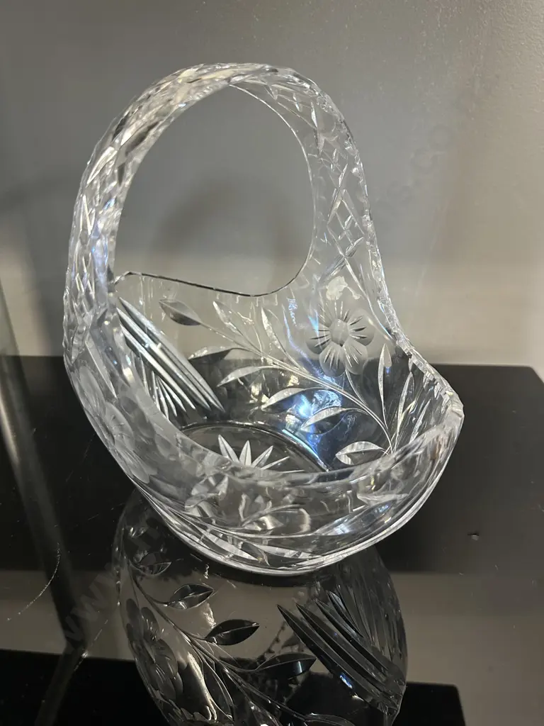 Vintage Crystal Basket H21cm. Image 1++
