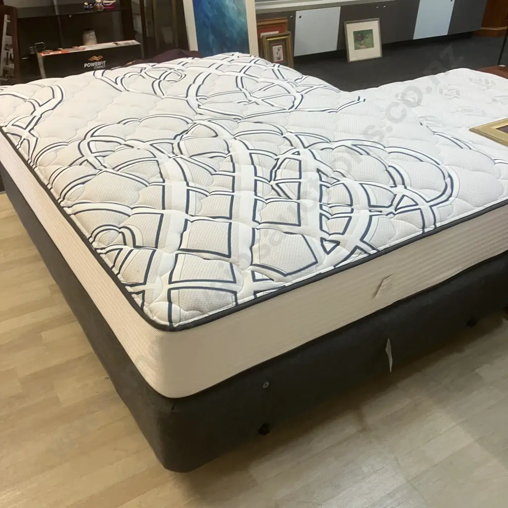 Sleepyhead Balance Dorchester Queen Size Mattress & Base Image 1++
