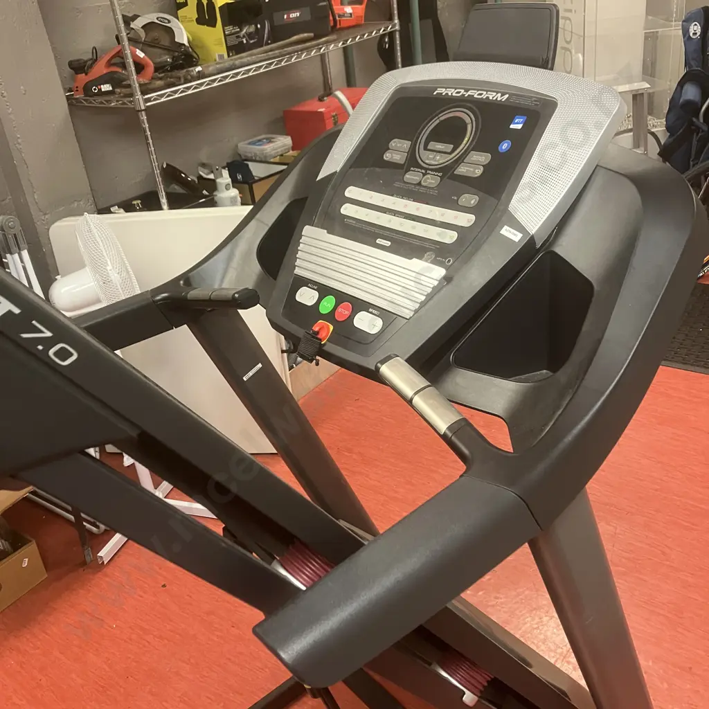 ProForm Sport 7.0 Folding Treadmill Model PETL79716 Image 1++