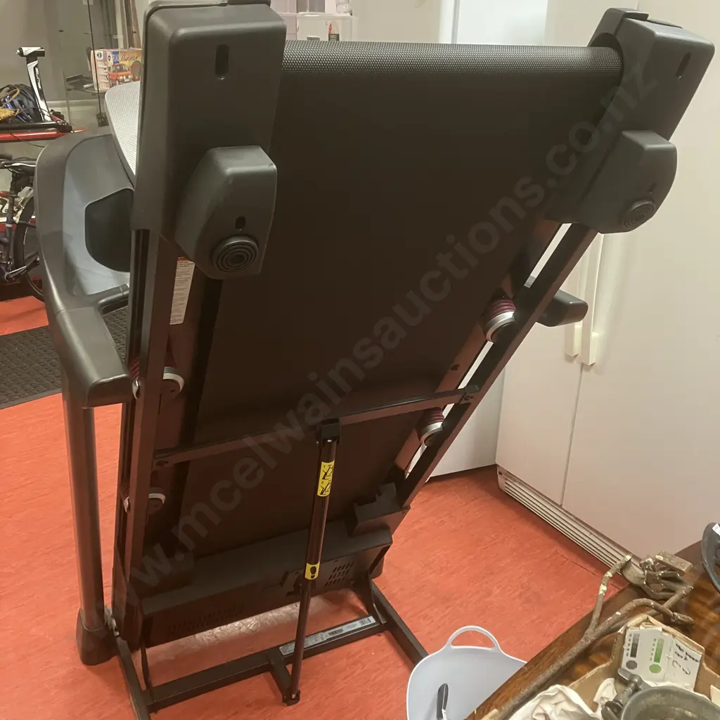 ProForm Sport 7.0 Folding Treadmill Model PETL79716 Image 1++