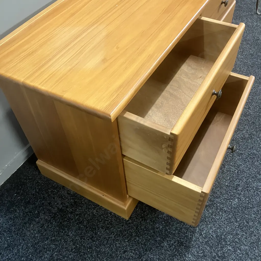 Forest Furniture Fijian Kauri 4 Drawer Lowboy Cabinet. H55.5 W120 D43cm Image 1++