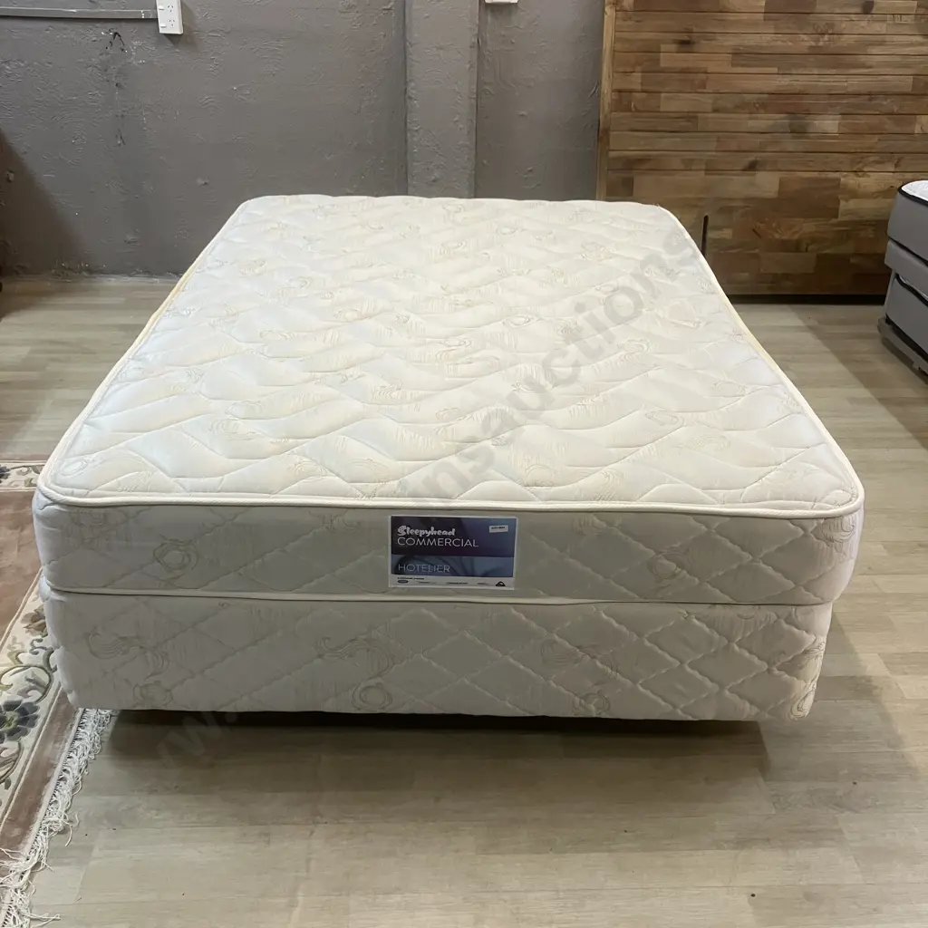 Sleepyhead Commercial Hotelier Double Size Mattress With Base Image 1++
